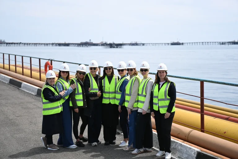 visita a Oil Rocks